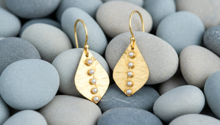 Leaf Gold Pearl Earrings