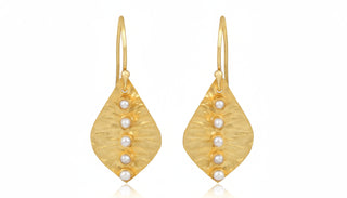 Leaf Gold Pearl Earrings