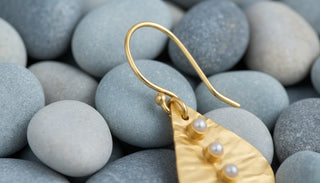 Leaf Gold Pearl Earrings