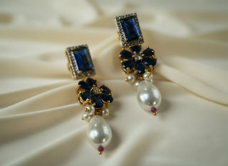 Midnight Elegance: Blue Gem & Pearl Choker Set