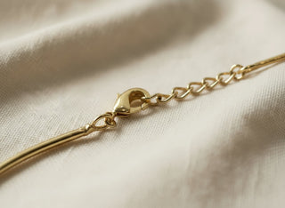 Art-Meets-Fashion: Bold Two-Tone Necklace Set